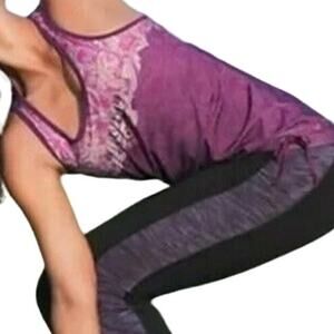 Athleta Tinker Tank Racerback Berry Pink Paisley High Support Mesh Bra Medium